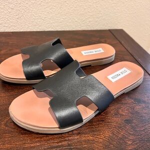 Steve Madden Black Slide Sandals! Great condition!